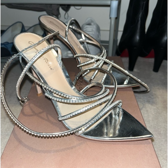 gianvito rossi heeled sandals - Picture 2 of 7